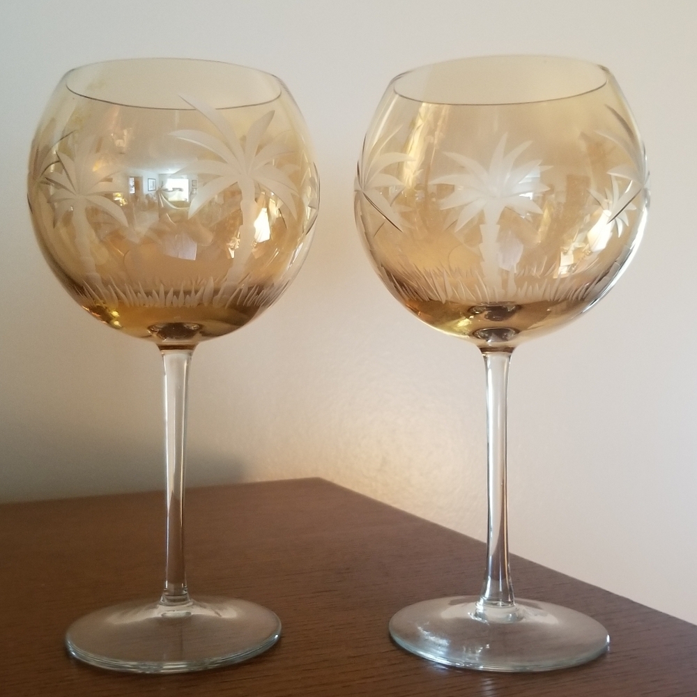 Lenox Amber British Colonial Coastal Etched Palm Bulb White Wine Glasses